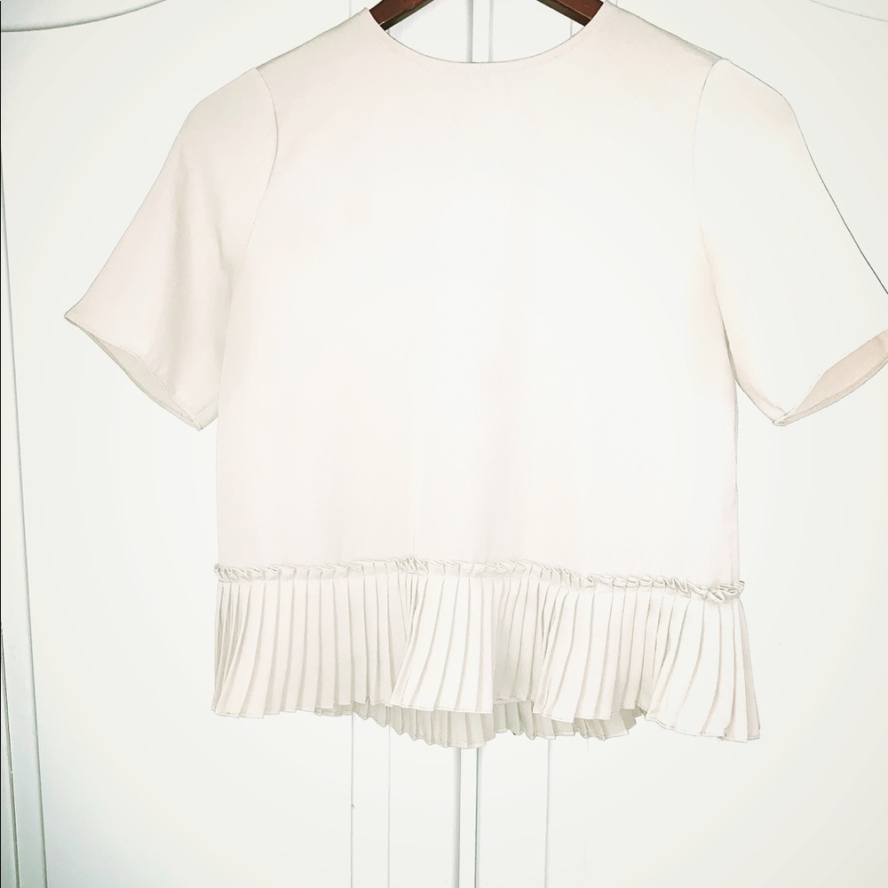 Blouse with ruffles